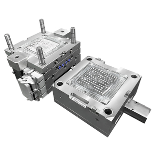 Molde de injeção CNC Moldado de arame de arame de corredor frio Material pp 