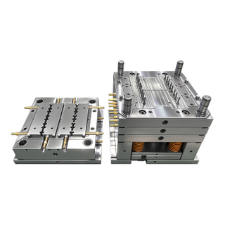 1*16 Cavidade ABS Material Grande Sprue Sub Gate S136 HRC48-52 Molde Aço ISO13485 Certificação Equipamento Médico Injeção Acessório Conector de Entrada Molde